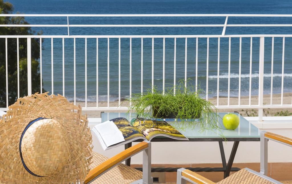 Hotel & Spa Terraza 4 Sup โรเซส ภายนอก รูปภาพ