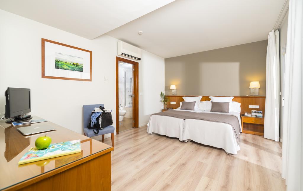 Hotel & Spa Terraza 4 Sup โรเซส ภายนอก รูปภาพ