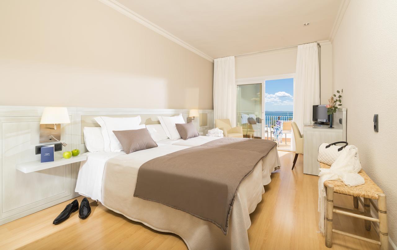 Hotel & Spa Terraza 4 Sup โรเซส ภายนอก รูปภาพ